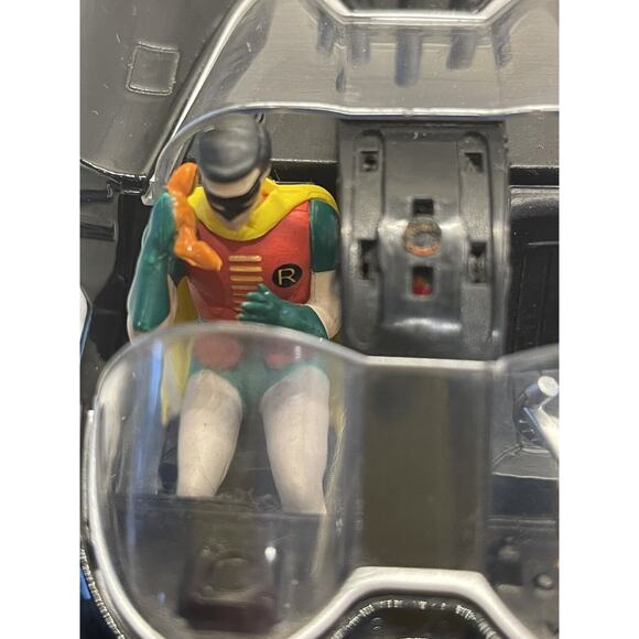Batman Batmobile 1:24 w/Robin 9 Inches Jada Toys 2 Items - Picture 6 of 9